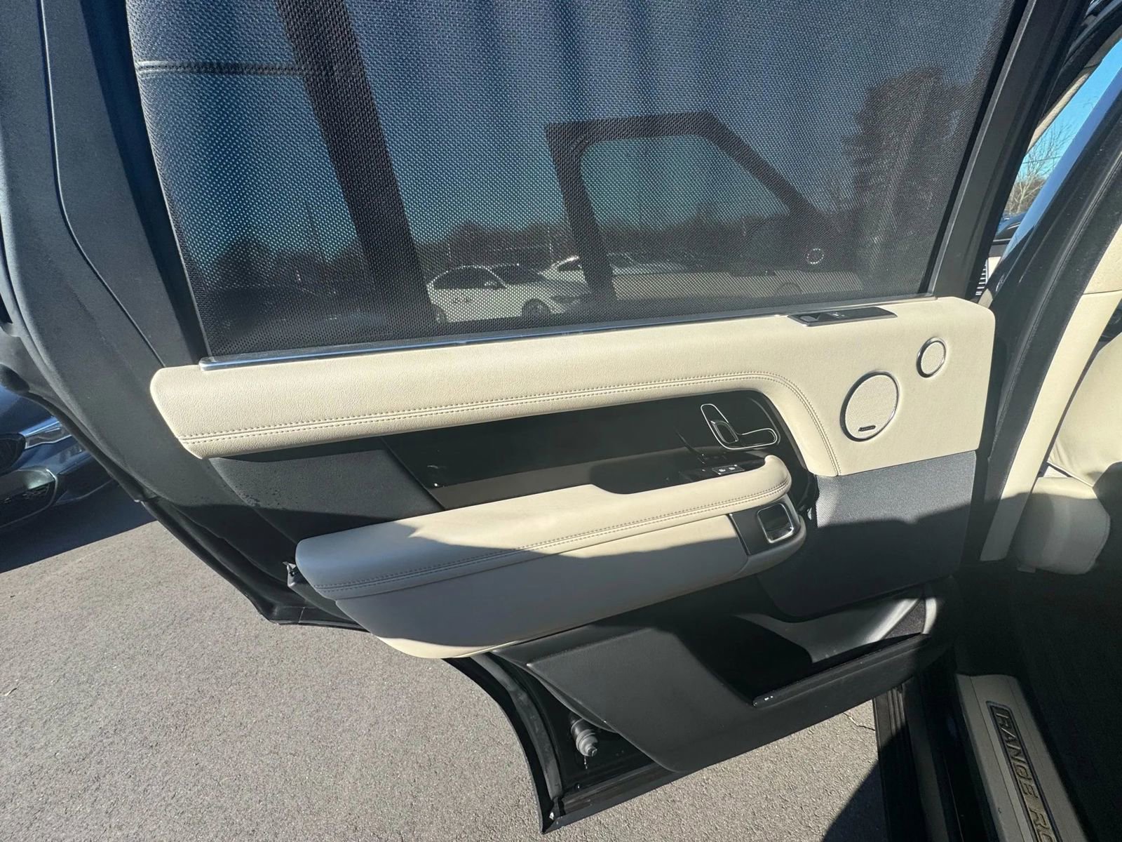 Used 2021 Land Rover Range Rover P525 Westminster Edition LWB image 12