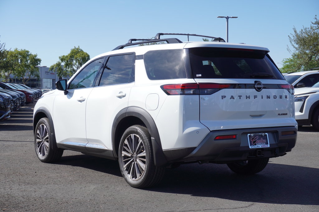 New 2026 Nissan Pathfinder Platinum FWD image 3