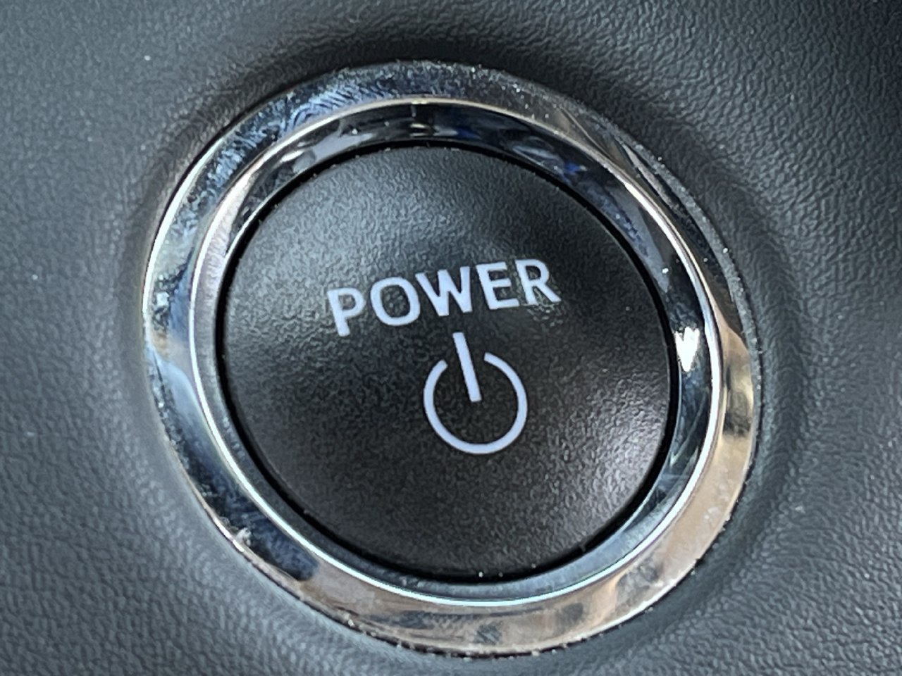 Used 2023 Toyota Highlander Bronze Edition FWD image 19