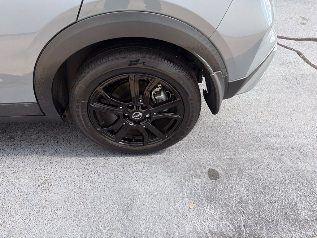 Used 2024 Nissan Kicks SR w/ SR Premium Package FWD image 14