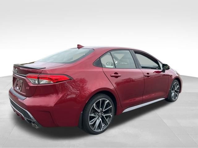 Used 2022 Toyota Corolla SE w/ SE Premium Package FWD image 6