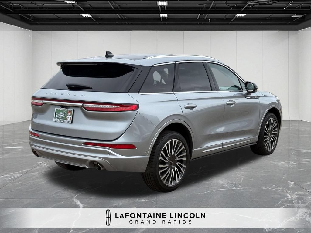 Certified 2022 Lincoln Corsair Reserve w/ Equipment Group 201A AWD/4WD image 5