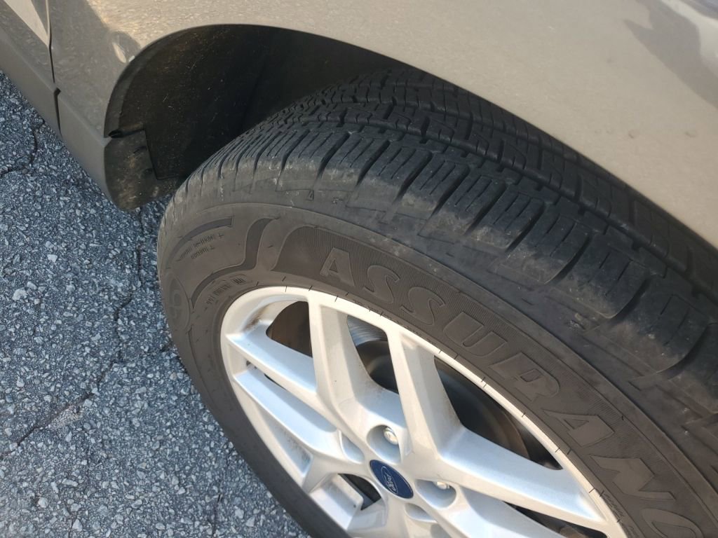 Used 2021 Ford Edge SEL w/ Convenience Package FWD image 5