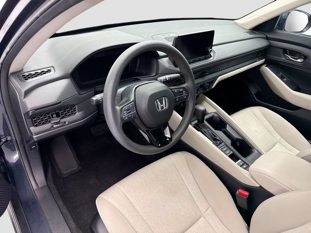 Used 2023 Honda Accord LX image 9