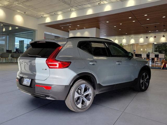 New 2026 Volvo XC40 B5 Plus w/ Protection Package Premier AWD/4WD image 7