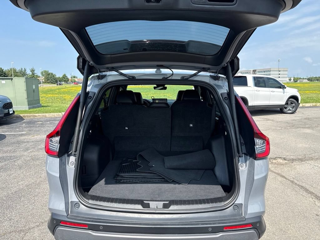 Used 2024 Honda CR-V Sport Touring image 12