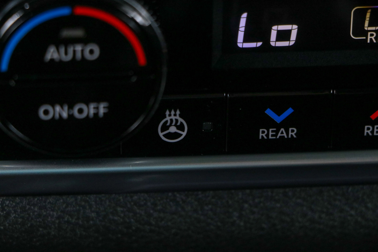 Used 2023 Nissan Rogue Platinum w/ Platinum Premium Package image 22