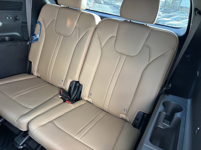 Used 2025 Kia Sorento SX Prestige w/ Olive Brown Leather Package image 16