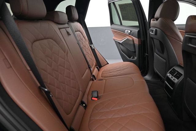 Used 2023 BMW X5 xDrive40i AWD/4WD image 22