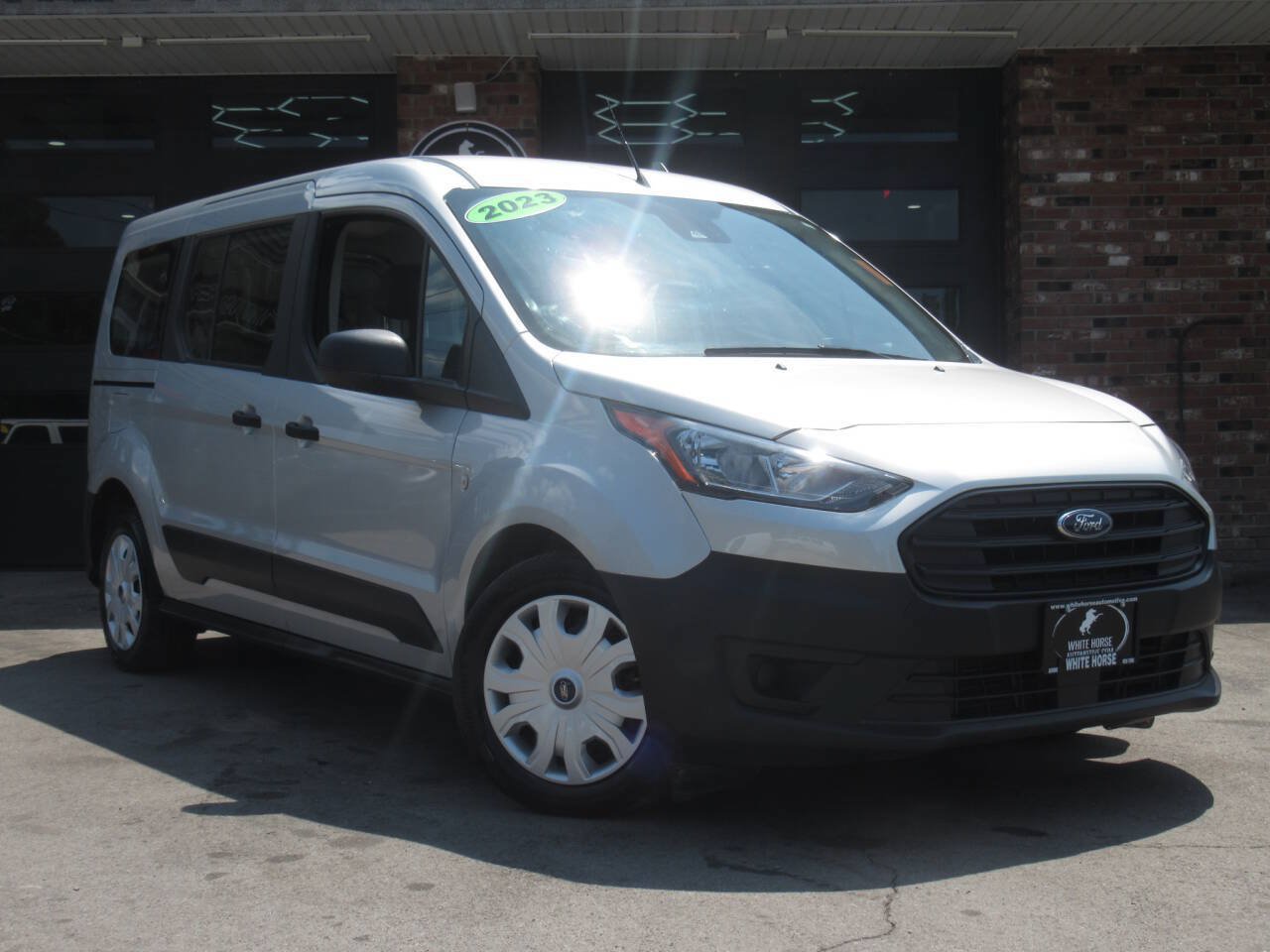 Used 2023 Ford Transit Connect XL FWD image 1