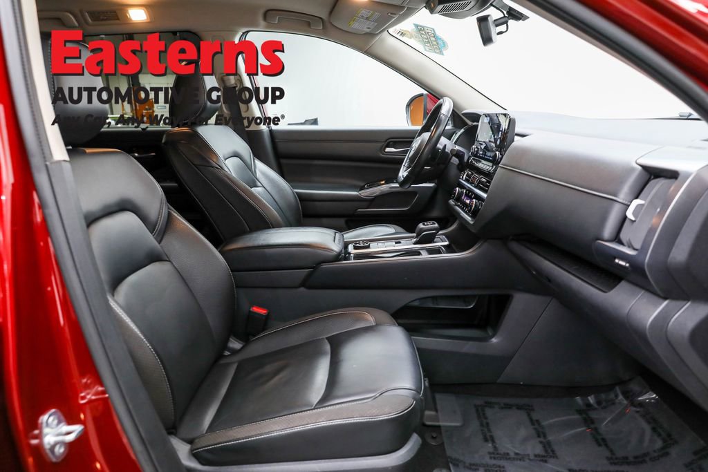 Used 2022 Nissan Pathfinder SL image 26