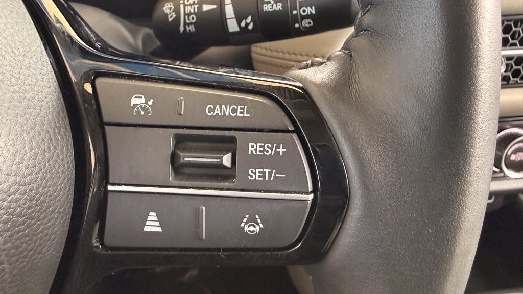 Used 2024 Honda HR-V EX-L image 31
