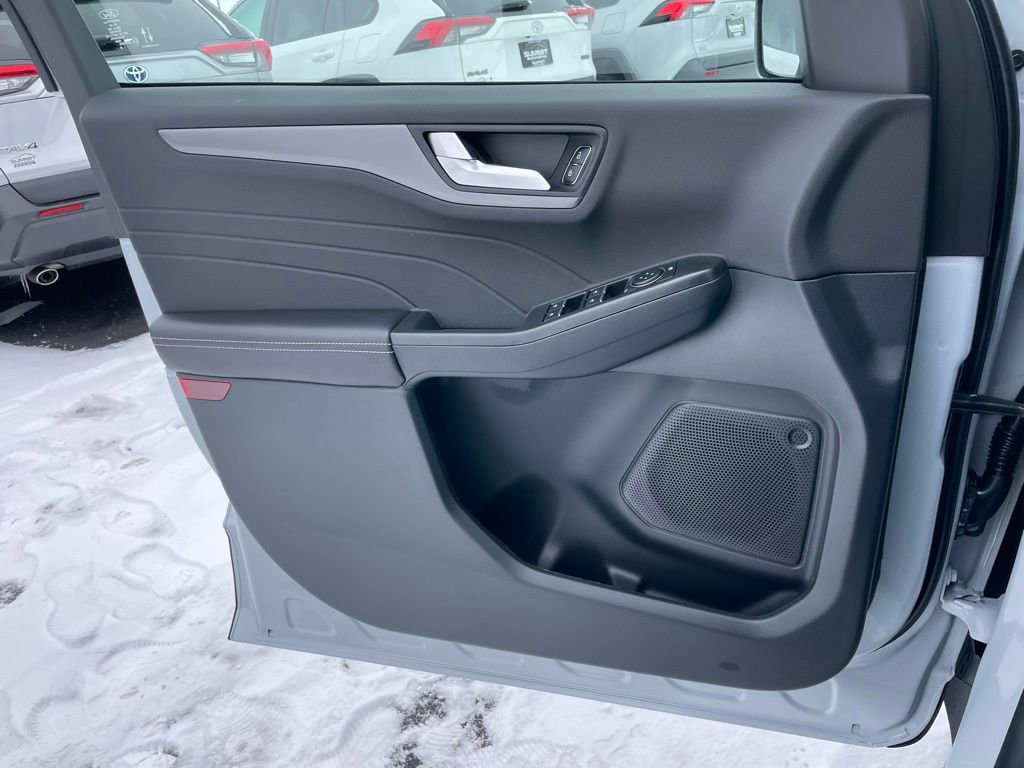 New 2026 Ford Escape SE image 55