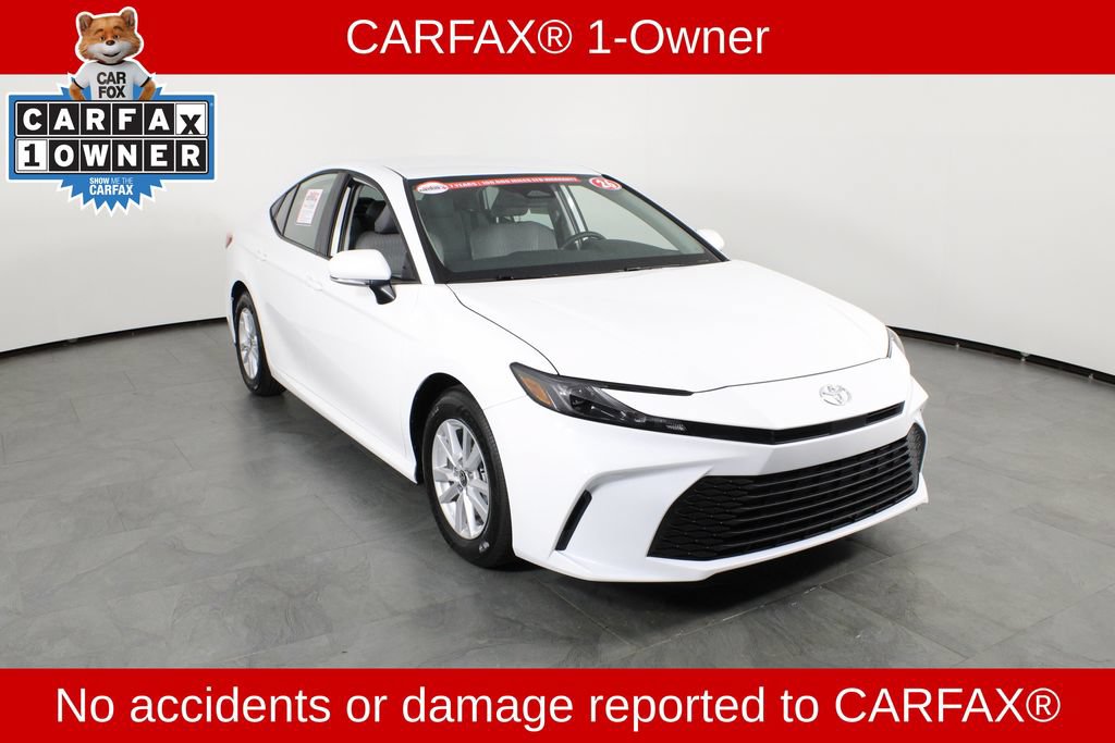 Used 2026 Toyota Camry LE FWD image 4