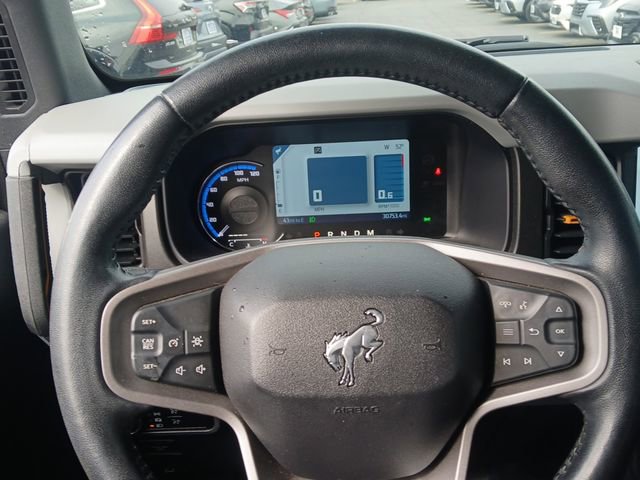 Used 2023 Ford Bronco Badlands image 12