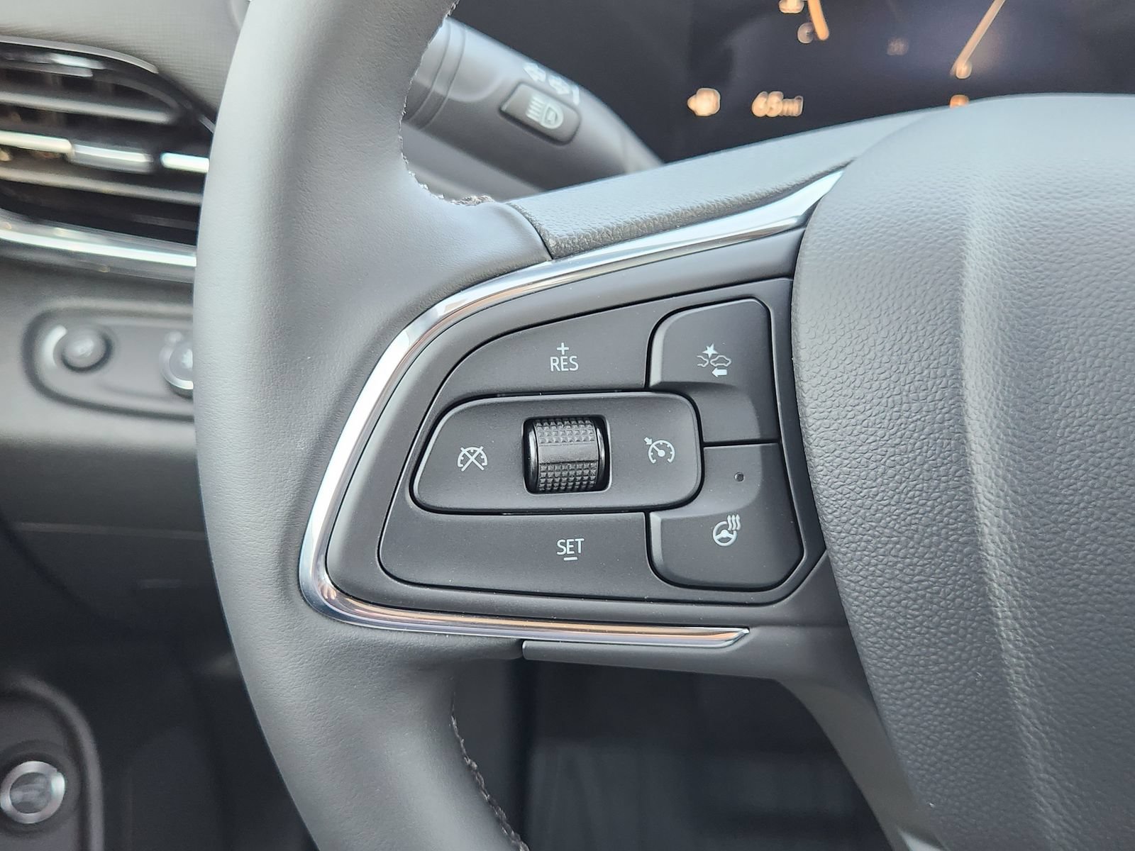 New 2026 Buick Envista Sport Touring w/ Convenience I Package FWD image 32