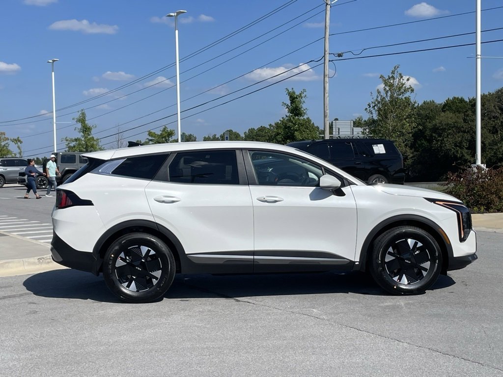 New 2026 Kia Sportage LX image 8