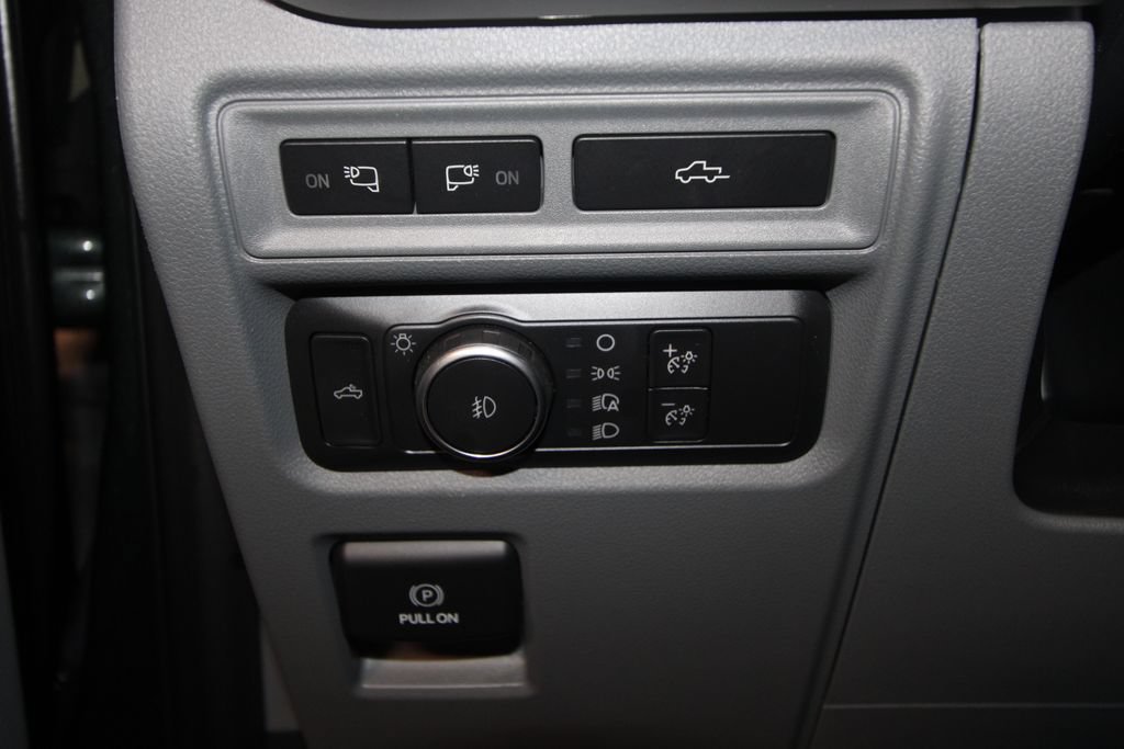 Used 2021 Ford F150 XLT w/ Equipment Group 302A High AWD/4WD image 9
