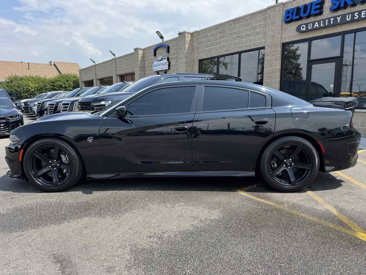 Used 2018 Dodge Charger SRT Hellcat w/ Harman/Kardon Audio Group RWD image 11