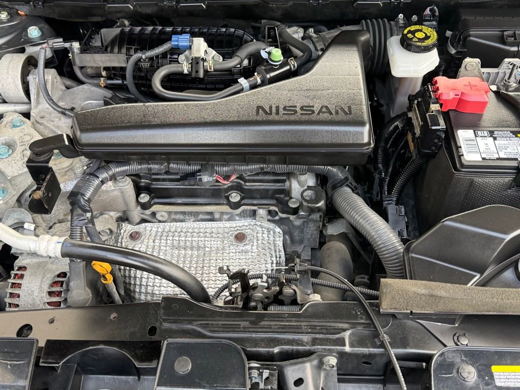 Used 2018 Nissan Rogue SV w/ Sun & Sound Touring Package image 7