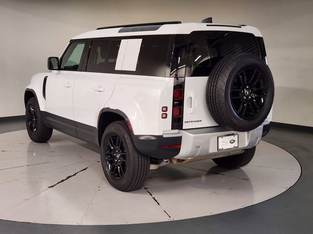 Used 2025 Land Rover Defender 110 S image 6