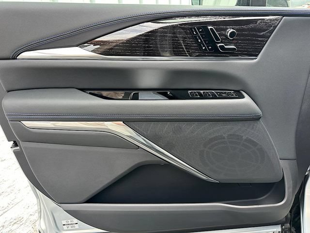 New 2025 Cadillac Escalade IQ Sport 1 w/ Smart Trailering package AWD/4WD image 12