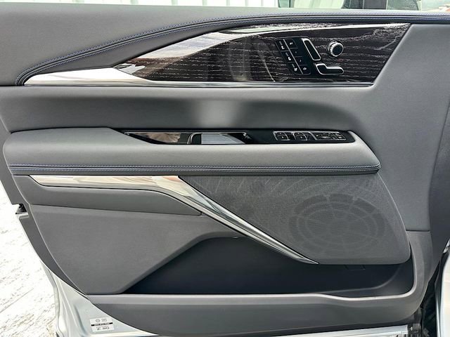 New 2025 Cadillac Escalade IQ Sport 1 w/ Smart Trailering package image 12