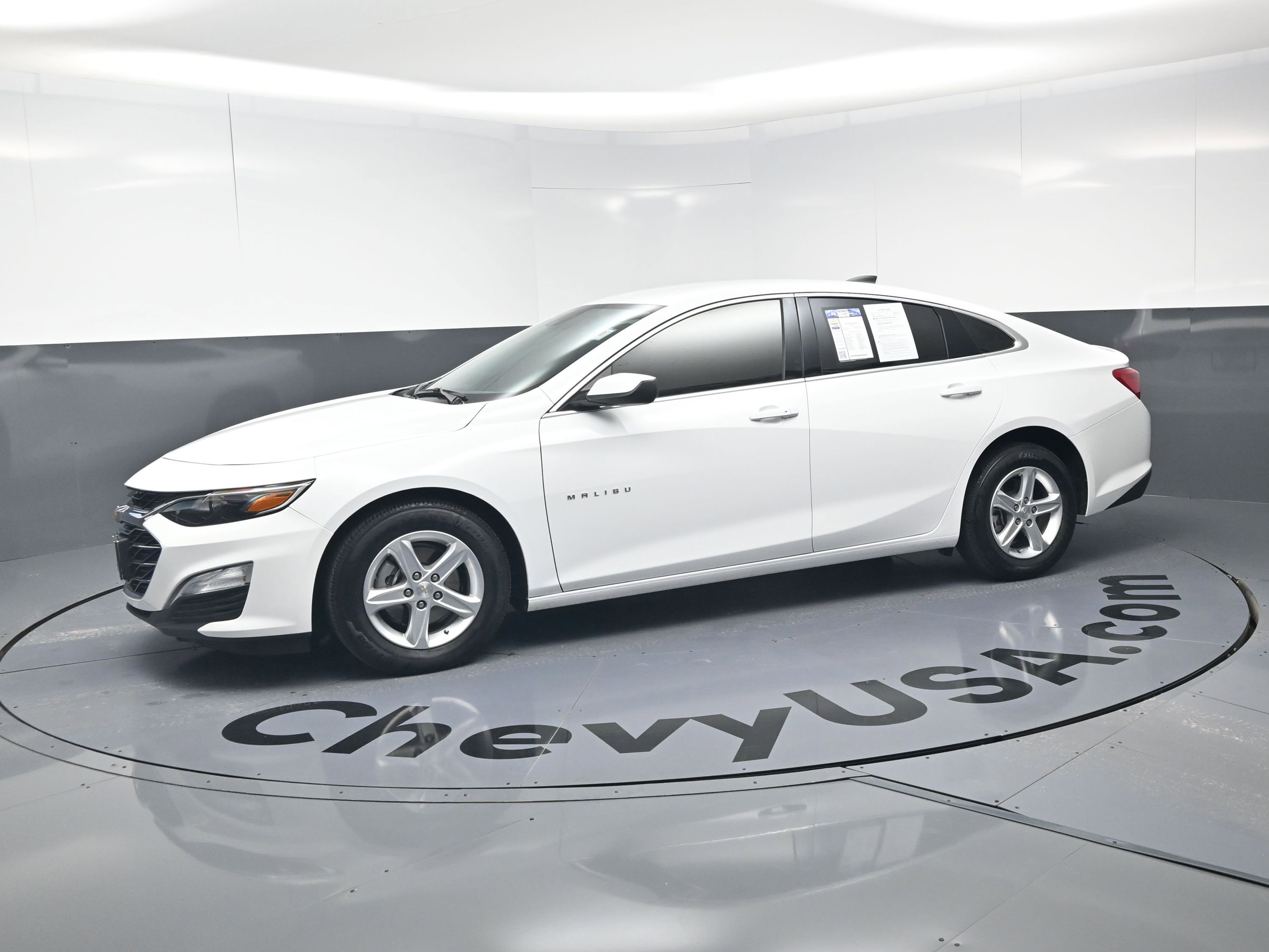 Used 2024 Chevrolet Malibu LS FWD image 6
