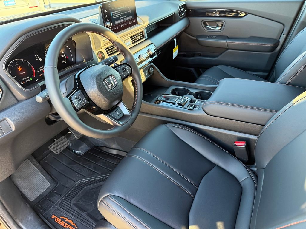 New 2025 Honda Pilot TrailSport image 12