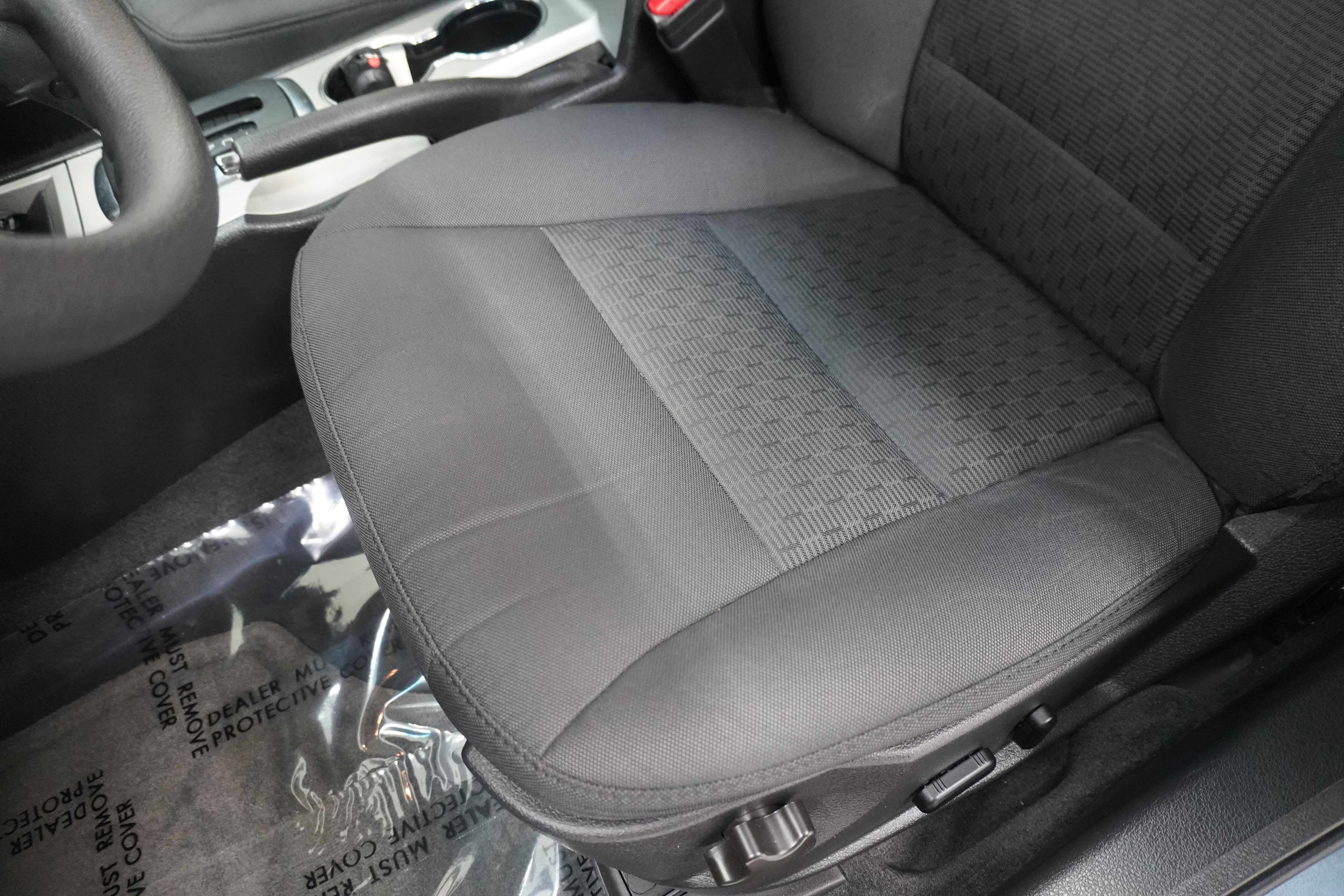 Used 2012 Ford Fusion SE FWD image 12