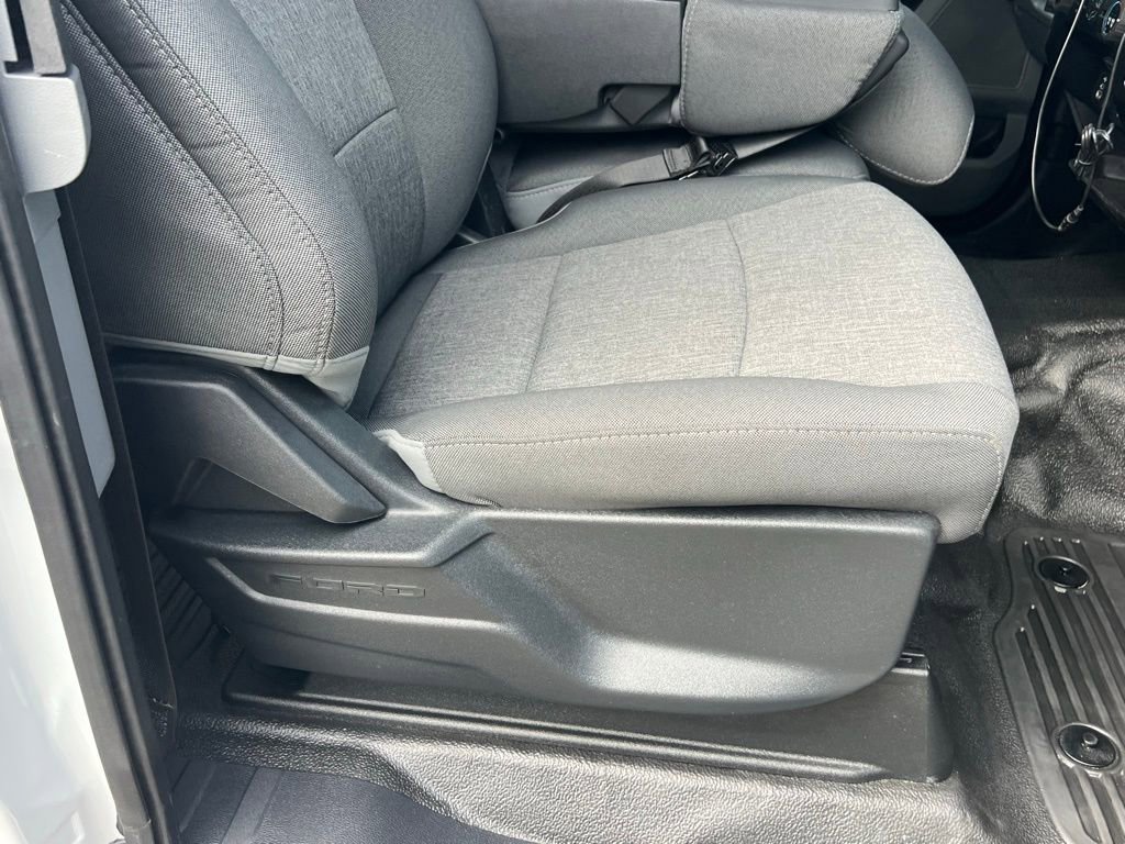 Used 2025 Ford F450 XL w/ XL Chrome Package image 18