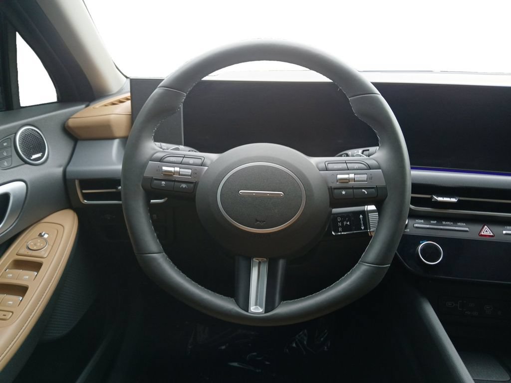 Certified 2025 Hyundai Sonata Limited FWD image 15