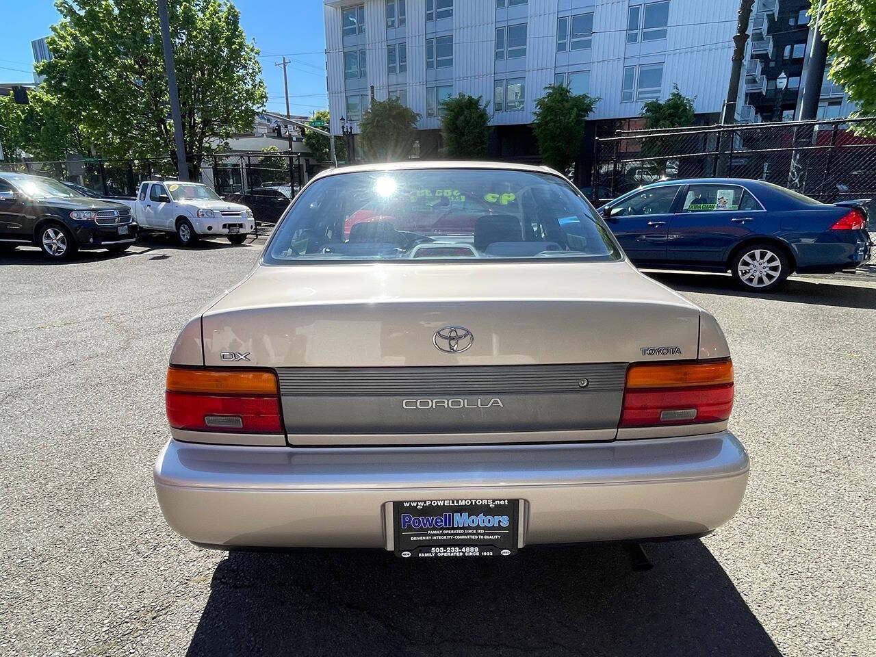 Used 1993 Toyota Corolla Deluxe FWD image 5