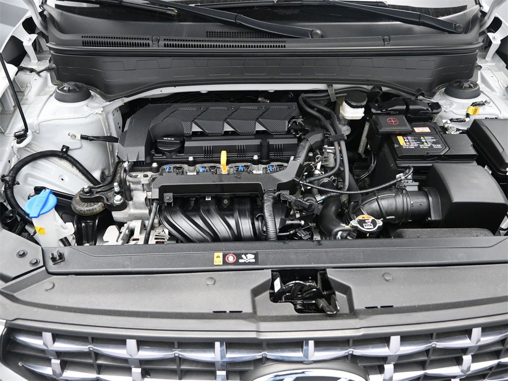 Used 2023 Hyundai Venue SEL image 11