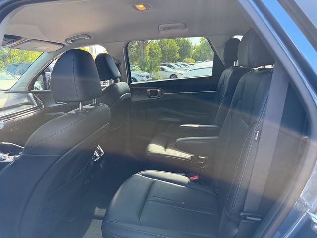 Used 2025 Kia Sorento EX AWD/4WD image 13