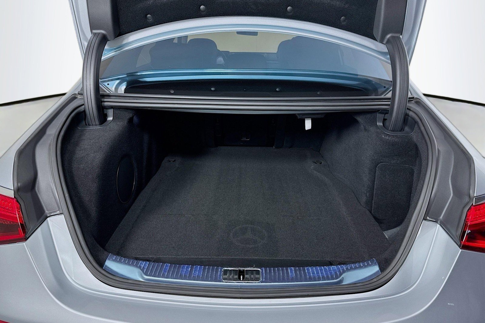 Certified 2023 Mercedes-Benz S 580e 4MATIC Sedan image 25