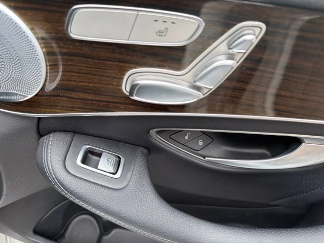 Used 2018 Mercedes-Benz C 300 4MATIC Sedan image 32