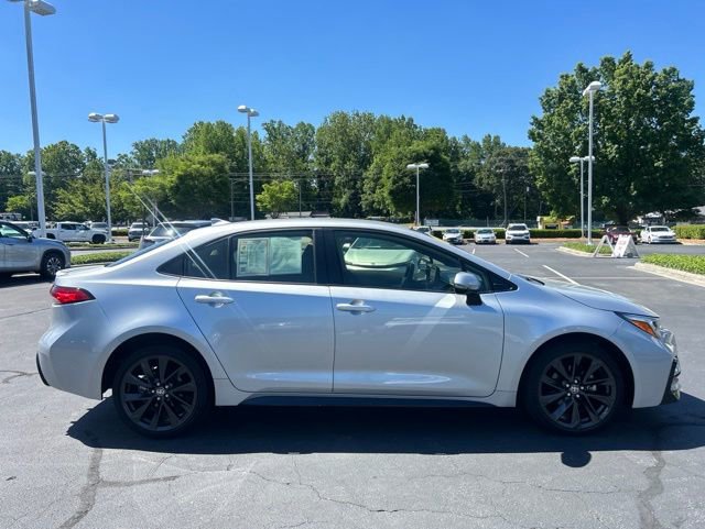 Used 2025 Toyota Corolla SE FWD image 5