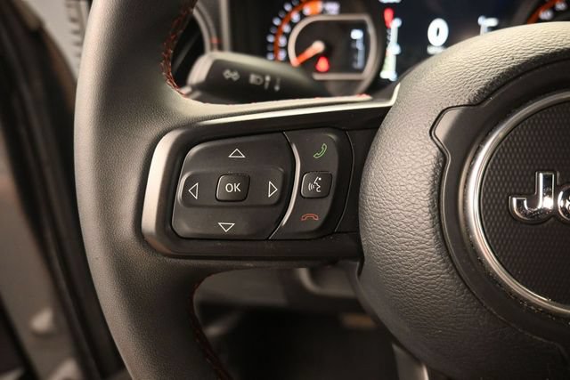 Used 2025 Jeep Wrangler Unlimited Rubicon AWD/4WD image 18