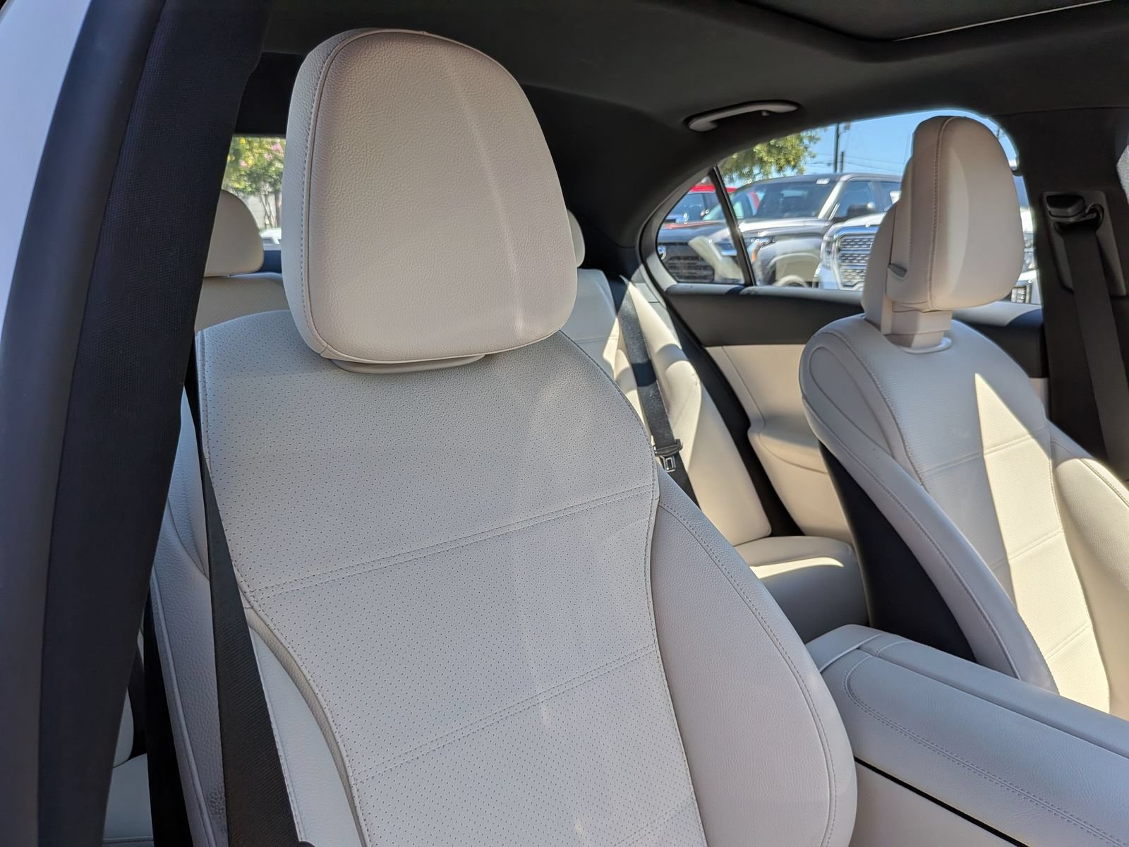 Used 2023 Mercedes-Benz C 300 4MATIC Sedan image 37
