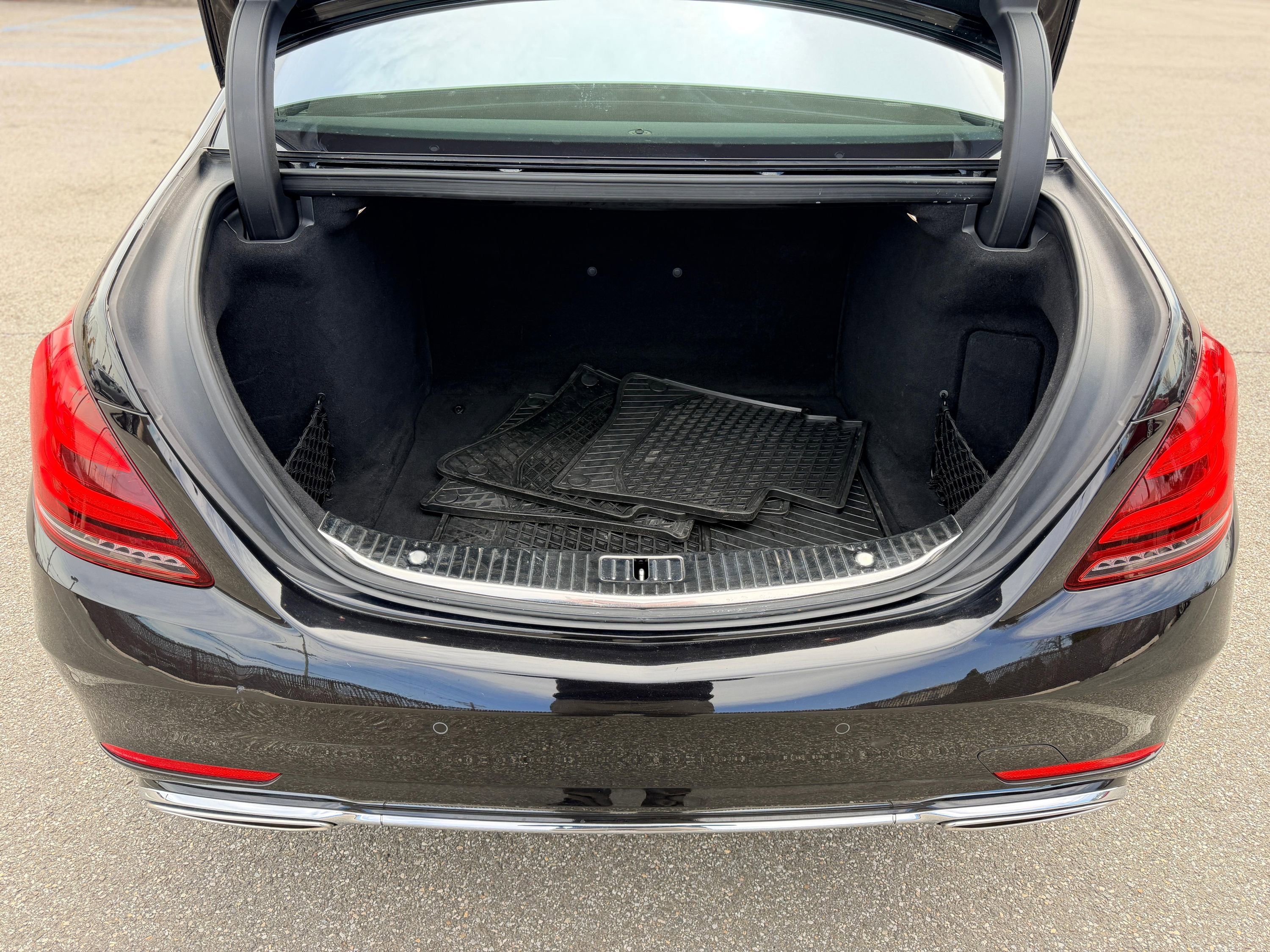 Used 2018 Mercedes-Benz S 560 4MATIC Sedan image 14