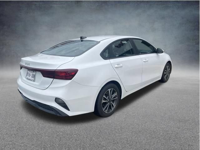 Used 2024 Kia Forte LXS FWD image 8