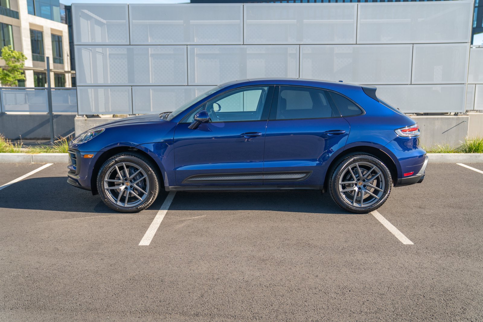 Used 2022 Porsche Macan AWD/4WD video 2