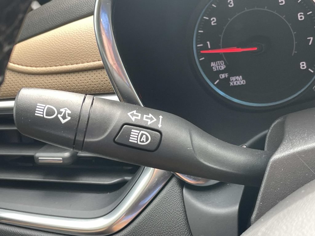 Used 2024 Chevrolet Equinox Premier FWD image 24