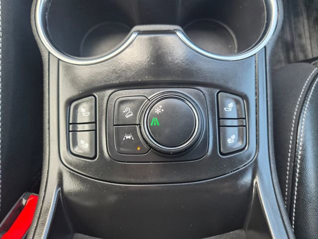 Used 2023 GMC Terrain SLT w/ Infotainment Package II FWD image 34