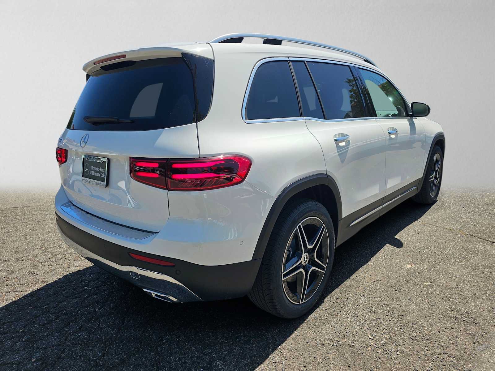 New 2026 Mercedes-Benz GLB 250 image 3