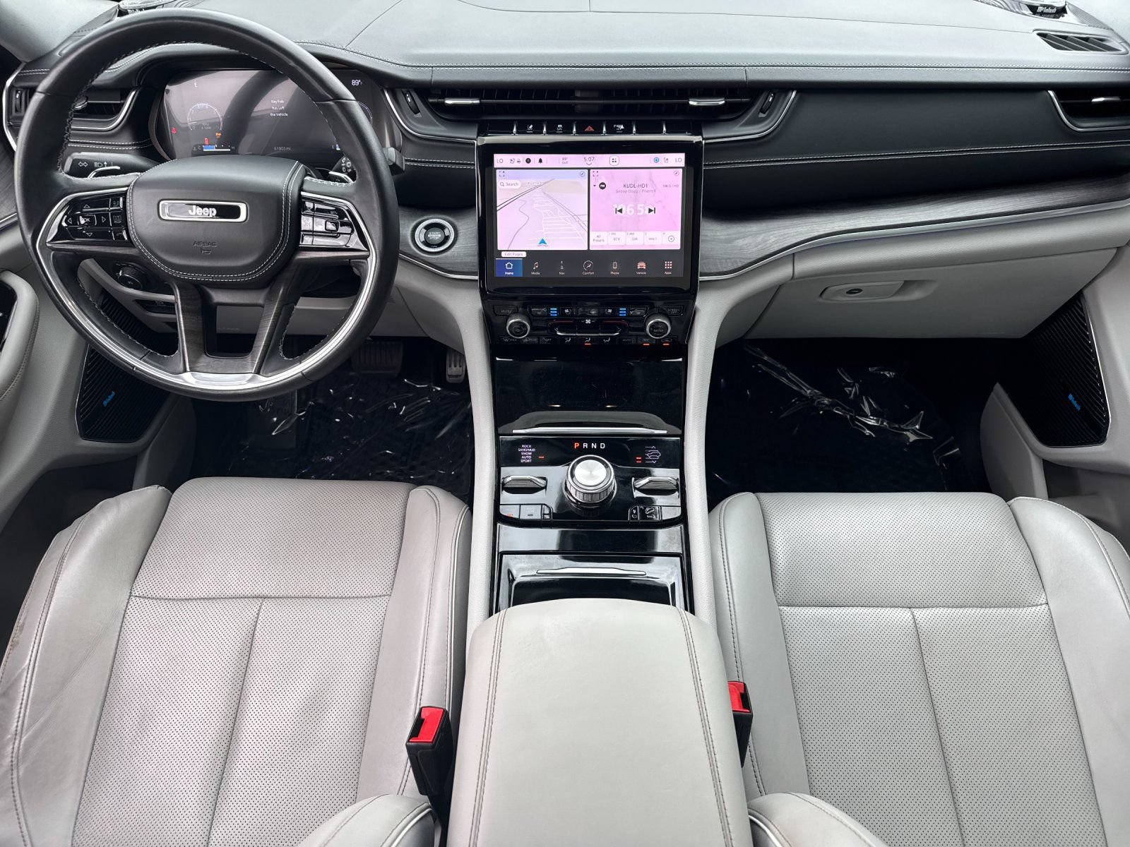 Used 2021 Jeep Grand Cherokee L Overland w/ Luxury Tech Group IV AWD/4WD image 7