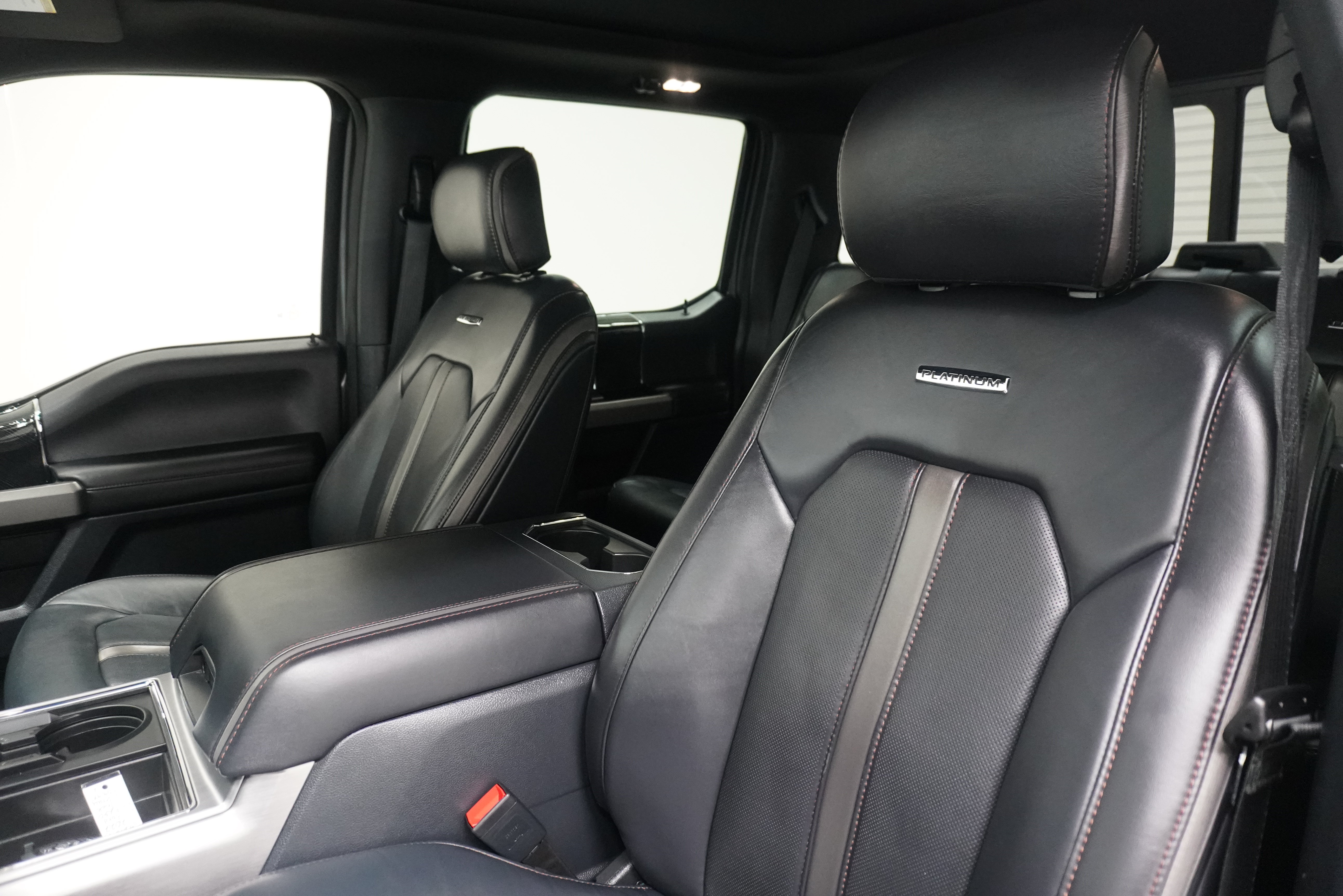Used 2022 Ford F250 Platinum w/ Tremor Off-Road Package AWD/4WD image 12