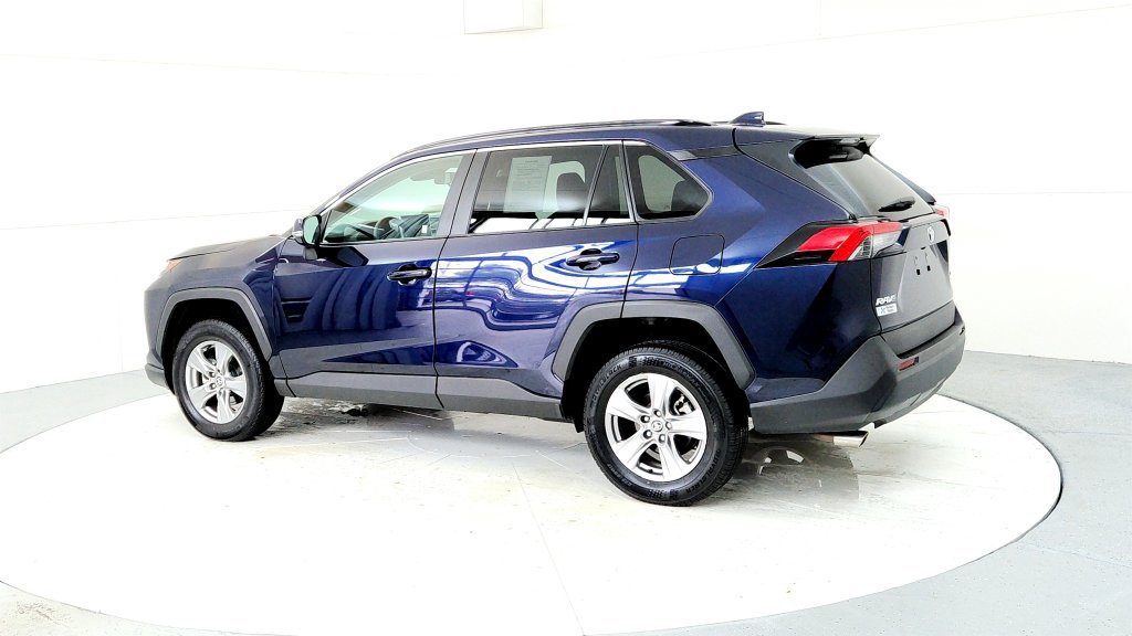 Used 2025 Toyota RAV4 XLE w/ Convenience Package AWD/4WD image 4