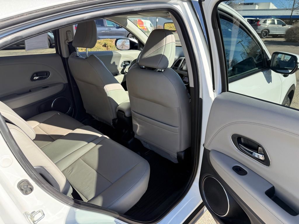 Used 2021 Honda HR-V EX-L image 16